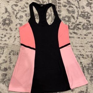 Lululemon size 4 color block cool racer back top